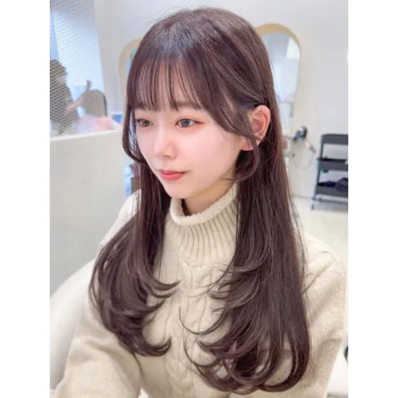 30代女性の痛くない茶髪のコーディネート例
