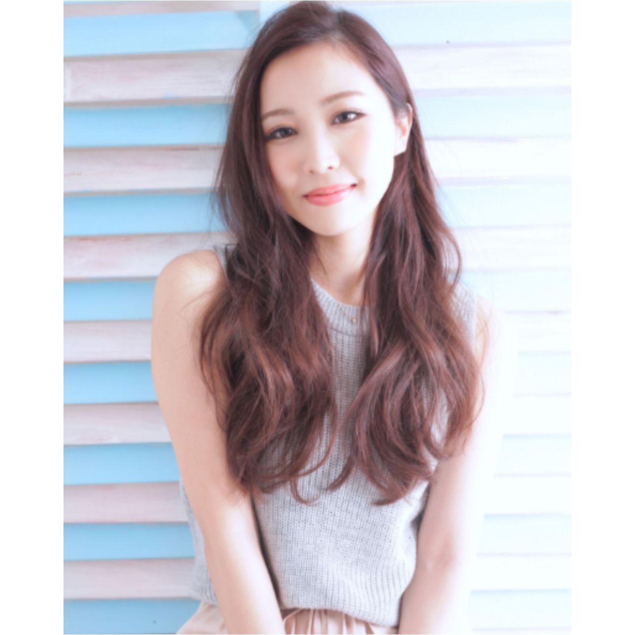 30代女性の痛くないロングヘア―のコーディネート例