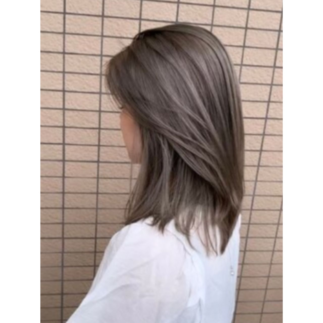 30代女性の痛くないメッシュのコーディネート例