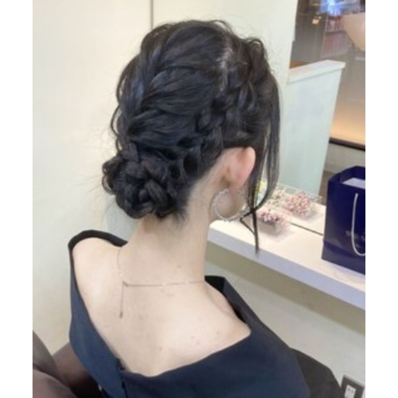 40代女性の痛くない編み込みのコーディネート例