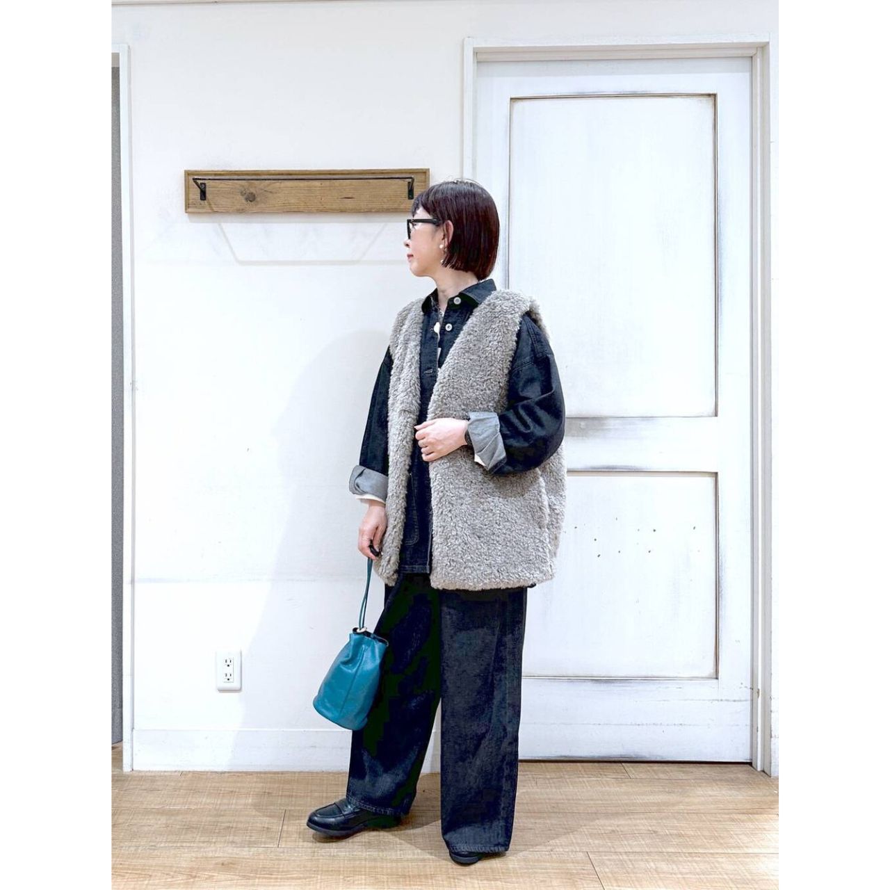 40代女性の痛くないジーンズのコーディネート例