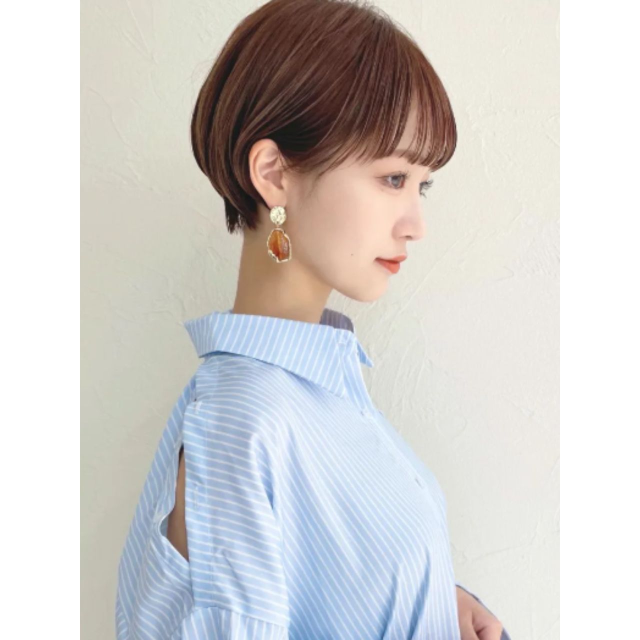 40代女性の痛くない前髪ありのコーディネート例