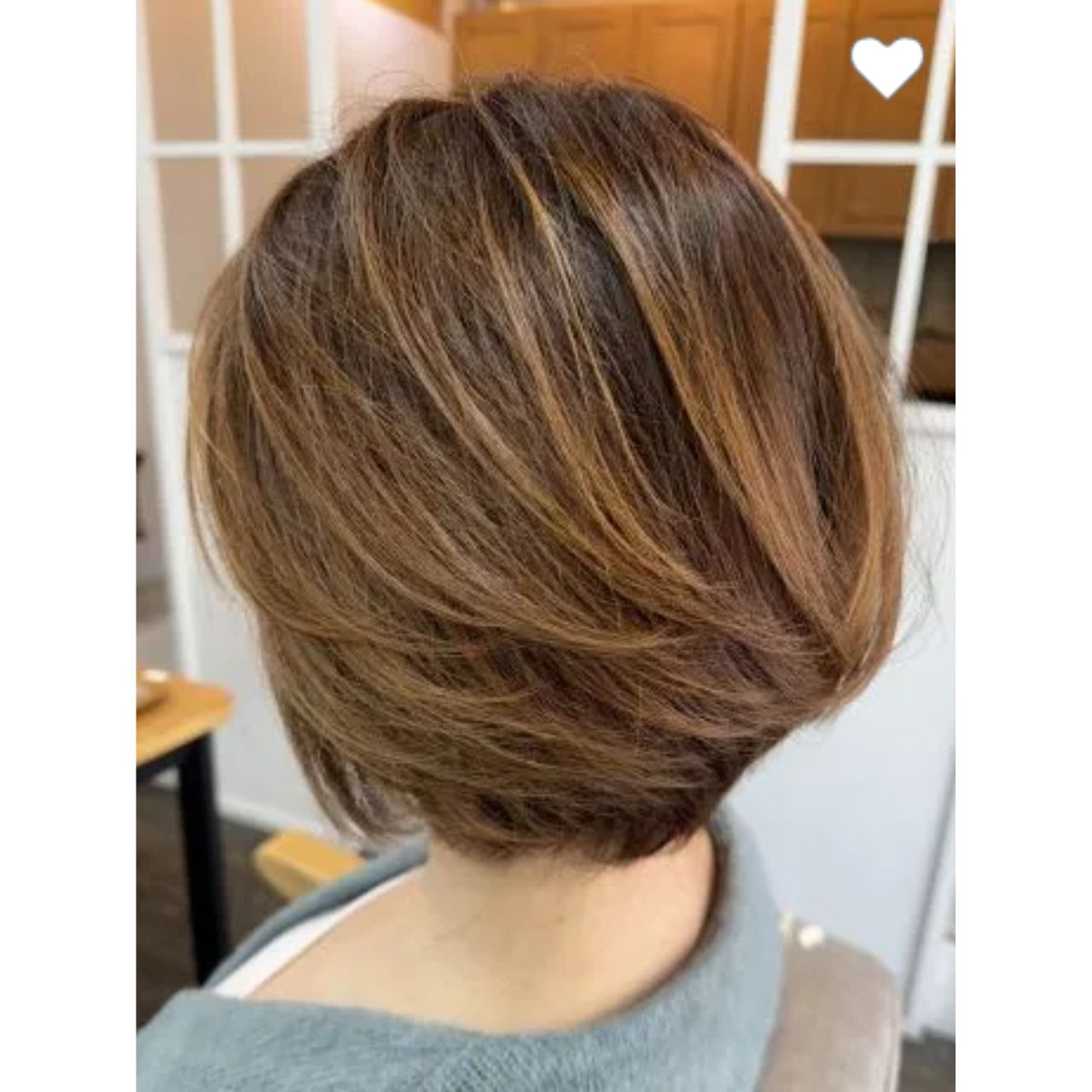 50代女性の痛くない茶髪のコーディネート例