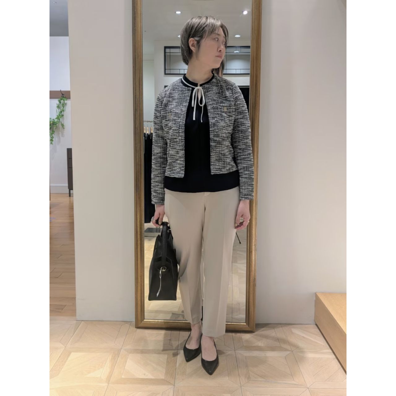 50代女性の痛くないリボンのコーディネート例
