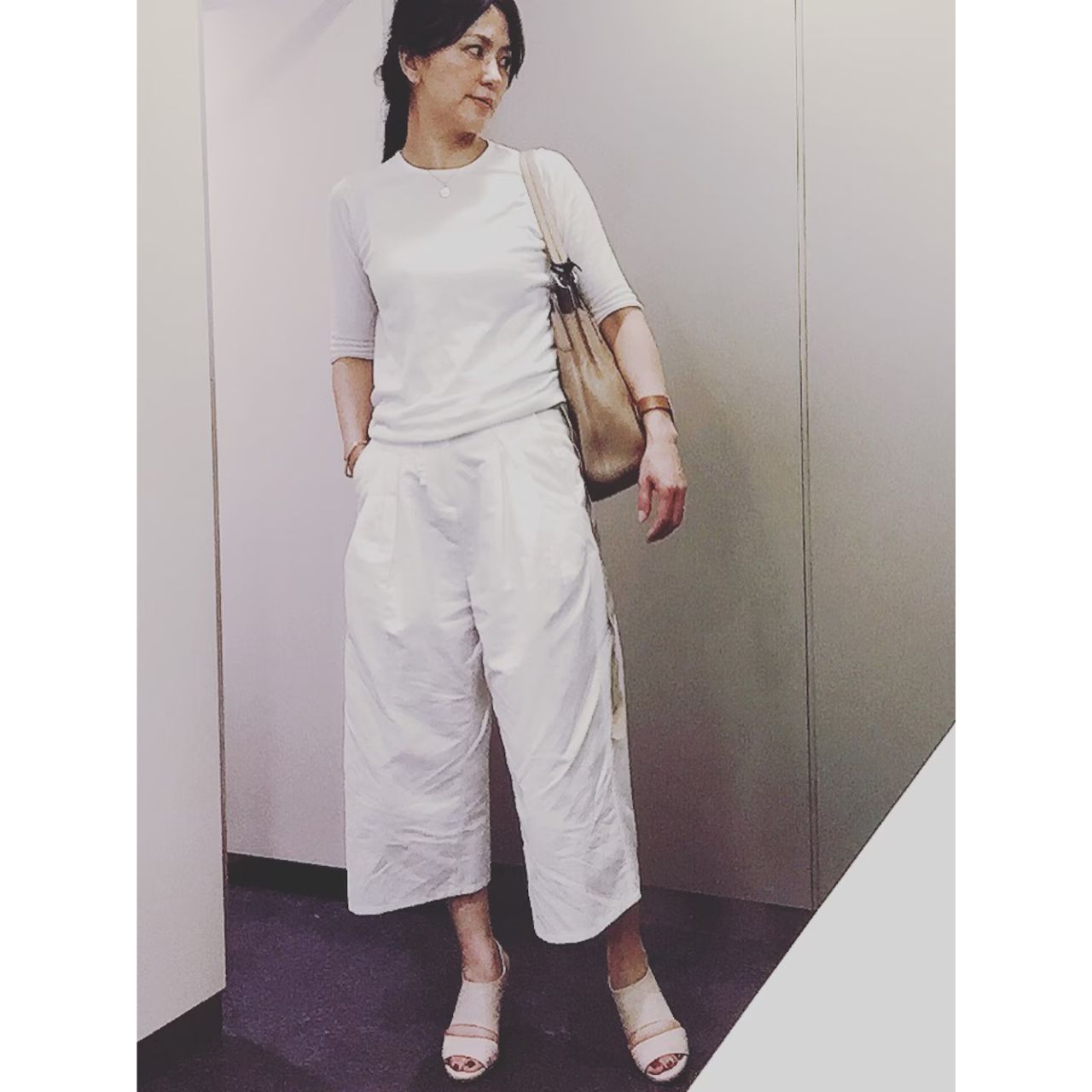 50代女性の痛くないティファニーのコーディネート例